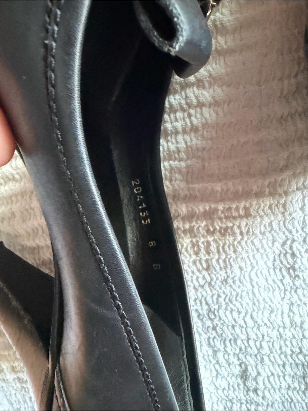 Vintage Gucci Black Leather Heeled Loafers - WITH DAMAGE - Picture 8 of 8